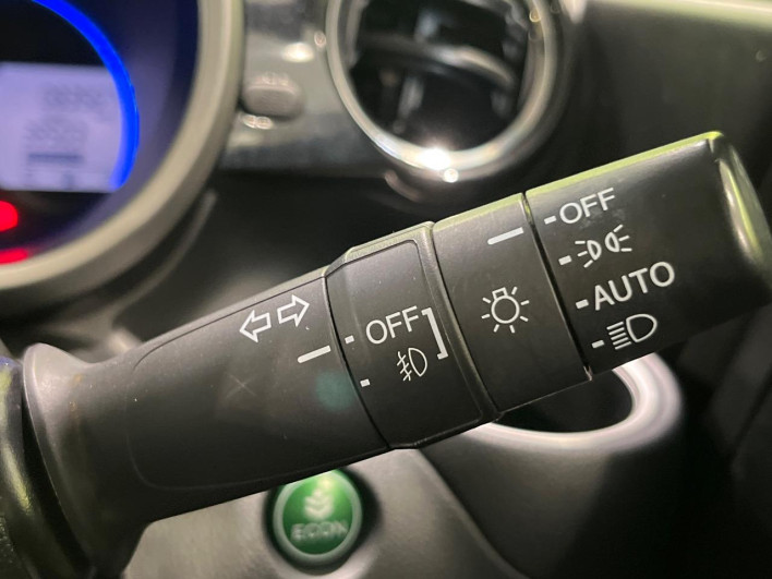 2017 Honda N-BOX CUSTOM DBA-JF2 (UW-69ef58457d2f2)[19]