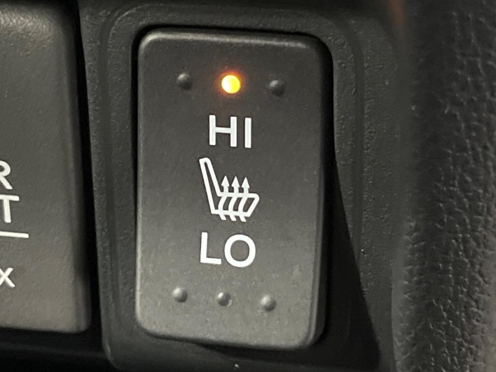 2017 Honda N-BOX CUSTOM DBA-JF2 (UW-69ef58457d2f2)[14]