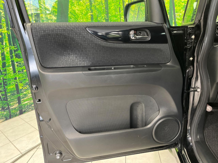 2017 Honda N-BOX CUSTOM DBA-JF2 (UW-69ef58457d2f2)[28]