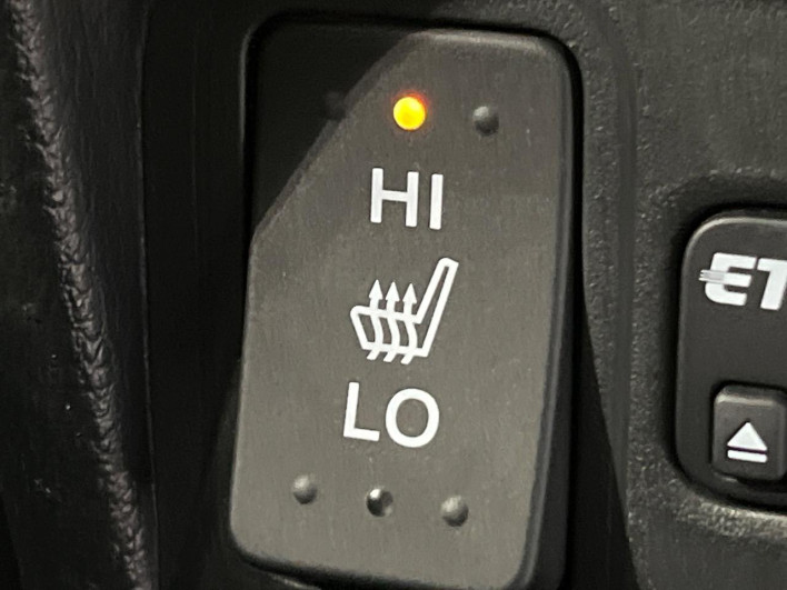 2017 Honda N-BOX CUSTOM DBA-JF2 (UW-69ef58457d2f2)[15]