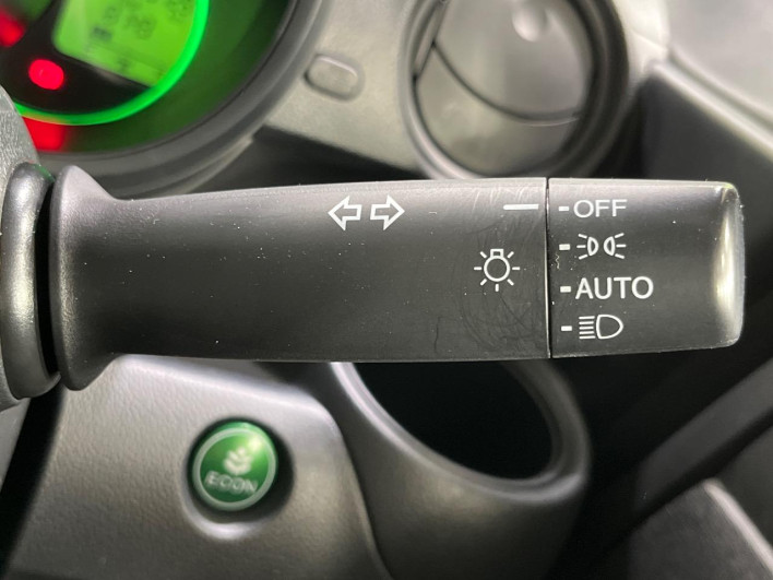 2017 Honda N-BOX DBA-JF2 (UW-69ef58467ec51)[25]