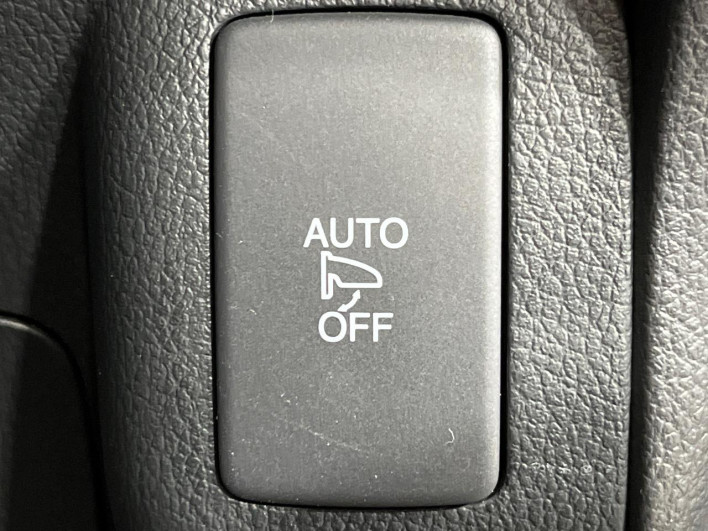 2017 Honda N-BOX DBA-JF2 (UW-69ef58467ec51)[16]