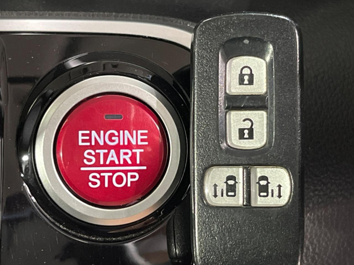 2017 Honda N-BOX DBA-JF2 (UW-69ef58467ec51)[18]