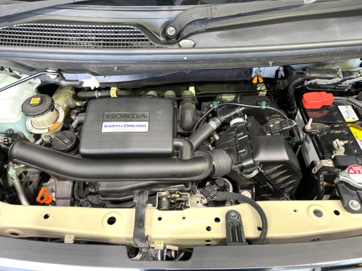 2017 Honda N-BOX DBA-JF3 (UW-69ef5846c1428)[6]