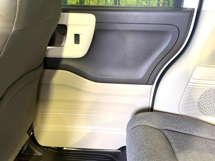 2017 Honda N-BOX DBA-JF3 (UW-69ef5846c1428)[15]