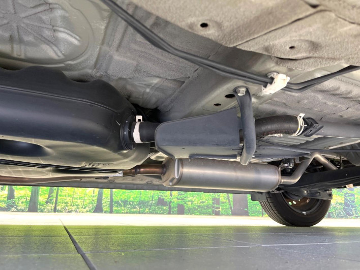 2017 Honda N-BOX DBA-JF3 (UW-69ef5846c1428)[12]