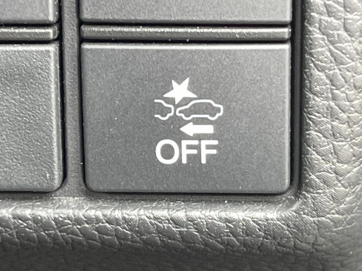 2018 Honda N-BOX CUSTOM DBA-JF3 (UW-69ef58470684e)[21]