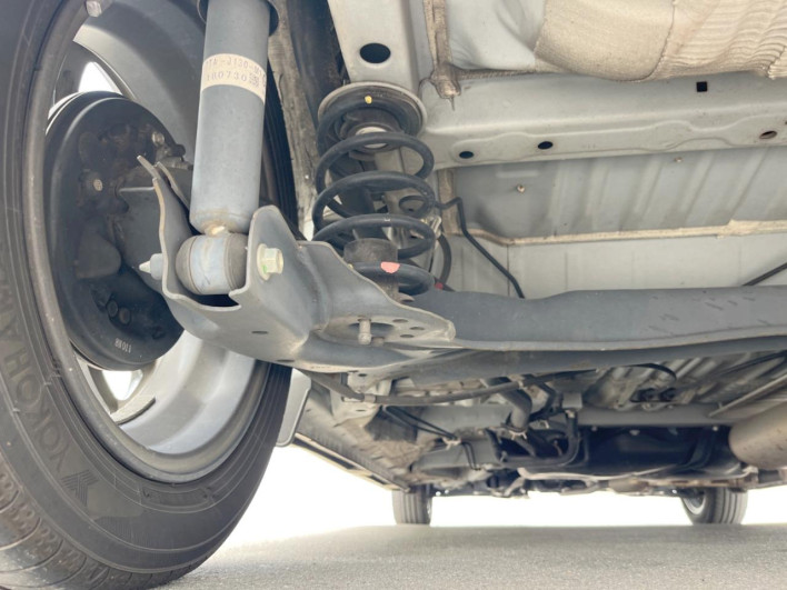 2018 Honda N-BOX CUSTOM DBA-JF3 (UW-69ef58470684e)[5]