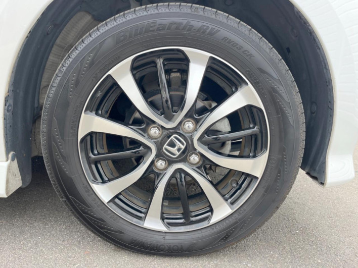 2018 Honda N-BOX CUSTOM DBA-JF3 (UW-69ef58470684e)[13]