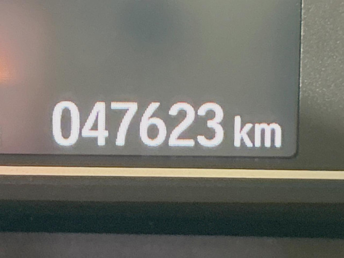 2019 Honda N-BOX CUSTOM DBA-JF3 (UW-69ef584764f3e)[2]