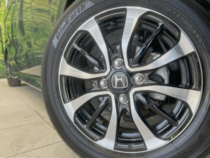 2019 Honda N-BOX CUSTOM DBA-JF3 (UW-69ef584764f3e)[26]