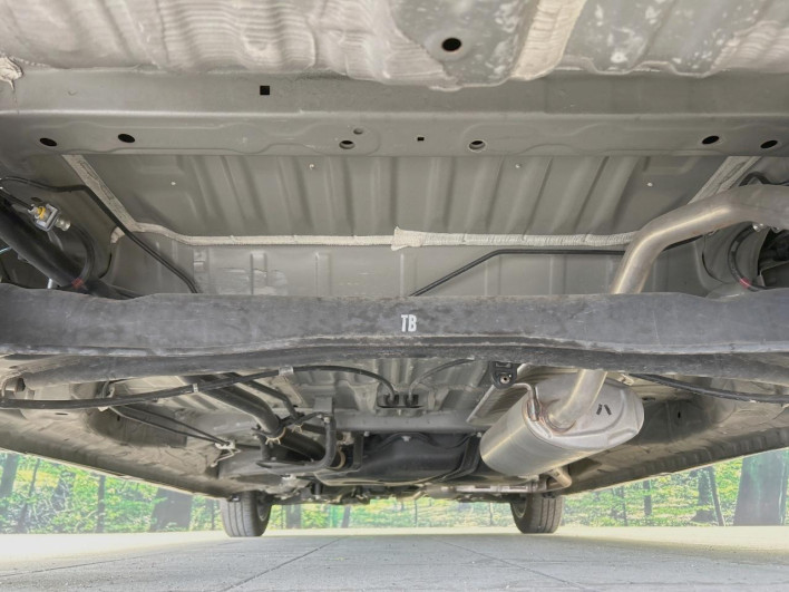 2019 Honda N-BOX CUSTOM DBA-JF3 (UW-69ef584764f3e)[10]