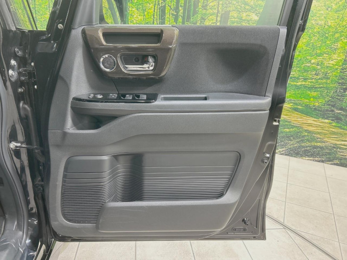 2020 Honda N-BOX CUSTOM 6BA-JF3 (UW-69ef5848e2b91)[14]