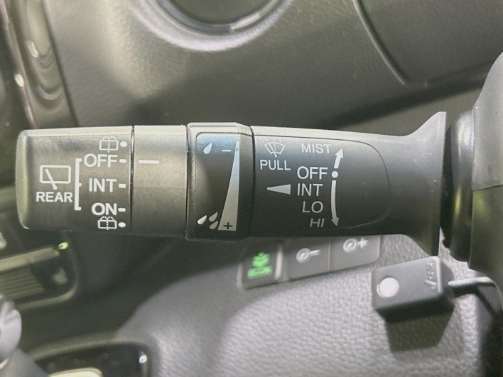 2020 Honda N-BOX CUSTOM 6BA-JF3 (UW-69ef5848e2b91)[28]