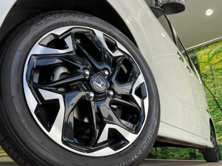 2017 Honda N-BOX CUSTOM DBA-JF3 (UW-69ef584a4cdc1)[4]