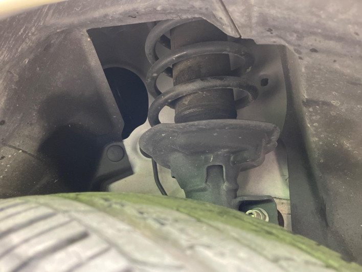 2017 Honda N-BOX CUSTOM DBA-JF3 (UW-69ef584a4cdc1)[6]