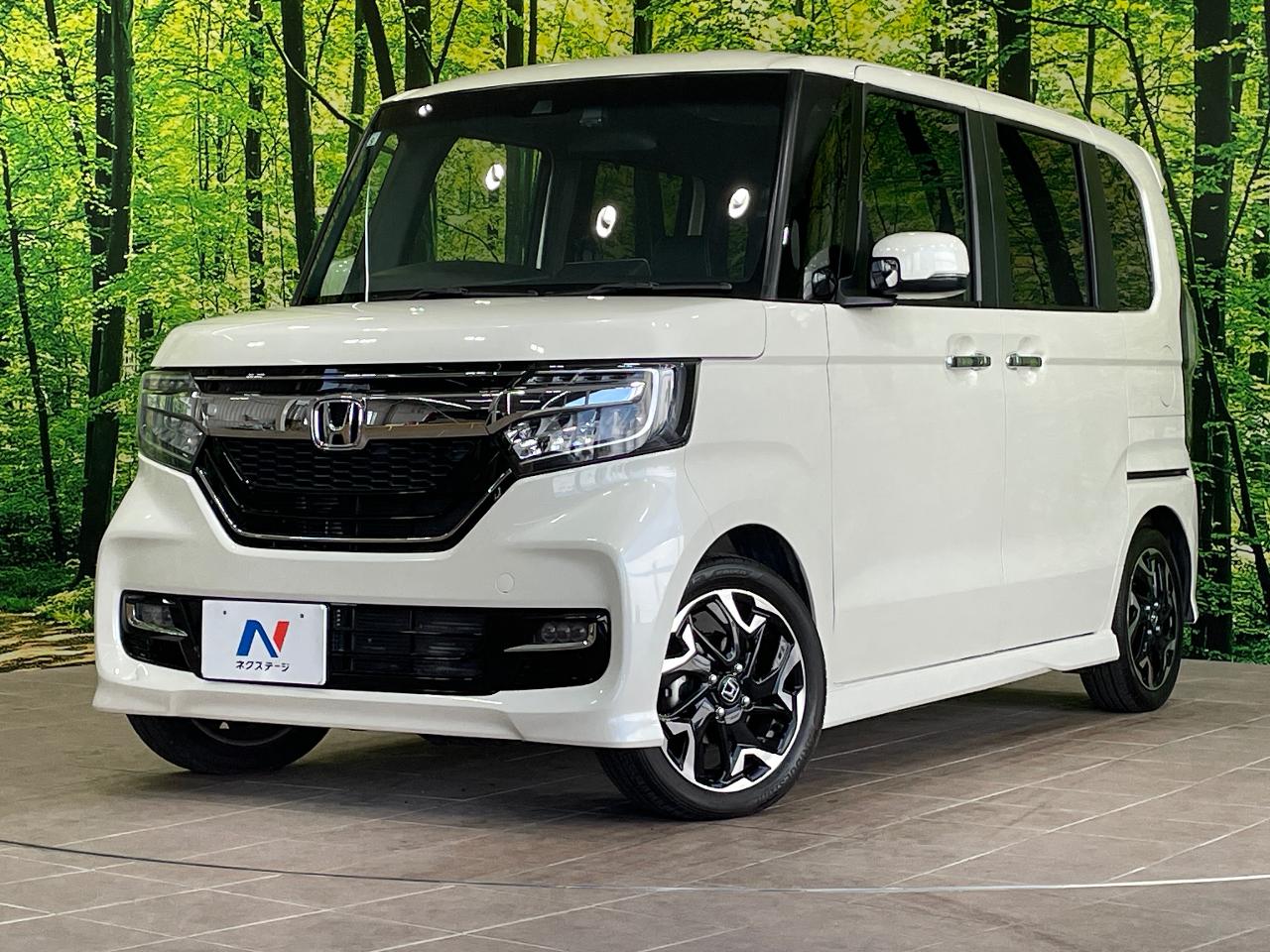 2017 Honda N-BOX CUSTOM DBA-JF3