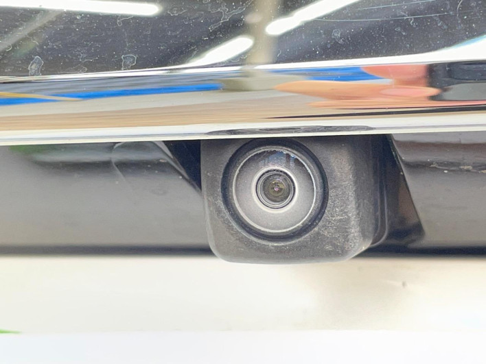 2017 Honda N-BOX CUSTOM DBA-JF3 (UW-69ef584a4cdc1)[20]