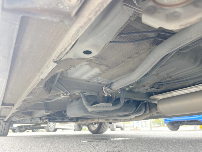 2021 Honda N-BOX CUSTOM 6BA-JF3 (UW-69ef584ac782f)[27]