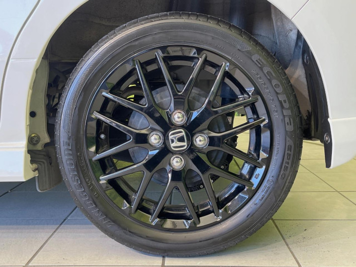 2022 Honda N-BOX CUSTOM 6BA-JF3 (UW-69ef584c020c4)[14]