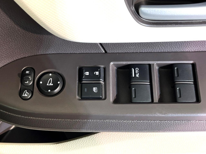 2020 Honda N-BOX 6BA-JF4 (UW-69ef584e9f268)[8]