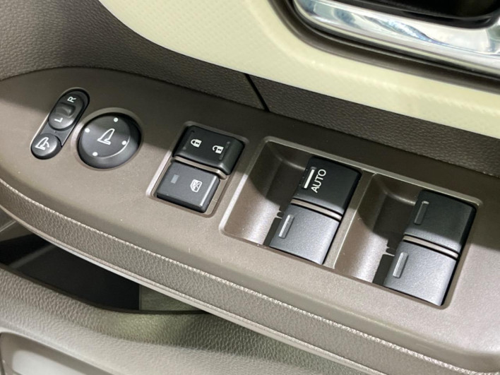 2023 Honda N-BOX 6BA-JF4 (UW-69ef584f098d3)[26]