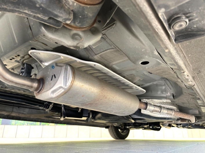 2023 Honda N-BOX CUSTOM 6BA-JF5 (UW-69ef58504a202)[12]