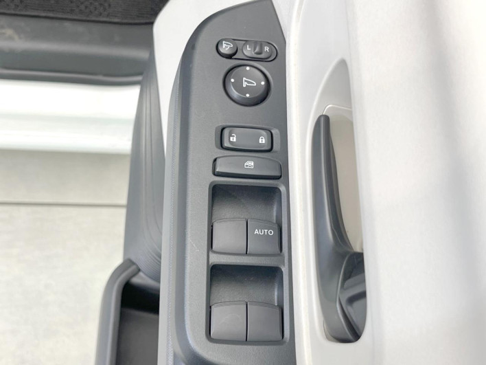 2025 Honda N-BOX 6BA-JF5 (UW-69ef585121b0c)[29]