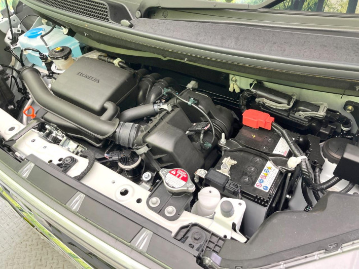 2025 Honda N-BOX CUSTOM 6BA-JF5 (UW-69ef585247a9a)[7]