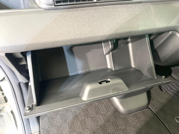 2025 Honda N-BOX CUSTOM 6BA-JF5 (UW-69ef585247a9a)[4]