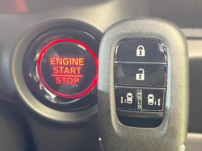 2025 Honda N-BOX CUSTOM 6BA-JF5 (UW-69ef585247a9a)[29]