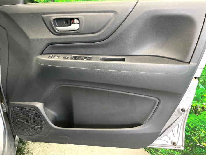 2017 Honda N-WGN DBA-JH1 (UW-69ef5855a6b13)[17]