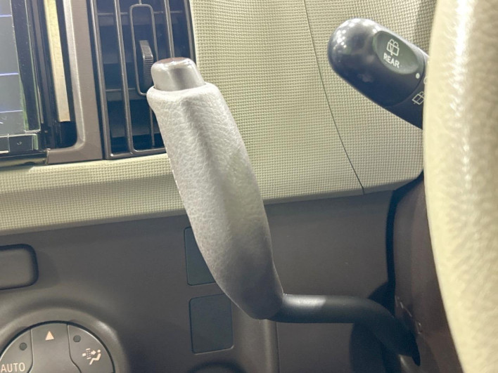 2010 Toyota Passo DBA-KGC30 (UW-69ef585d648c8)[27]