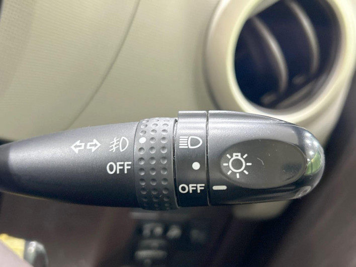 2010 Toyota Passo DBA-KGC30 (UW-69ef585d648c8)[25]