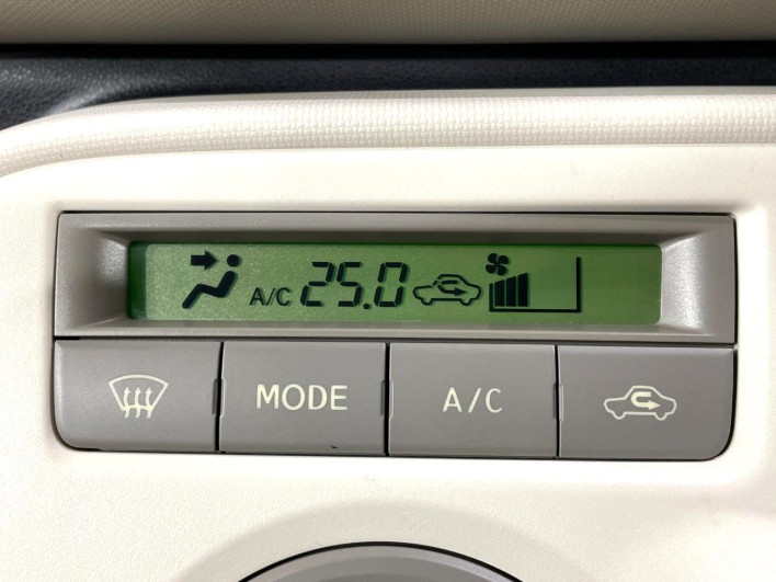 2014 Daihatsu Mira Cocoa DBA-L675S (UW-69ef5860f2d5c)[25]