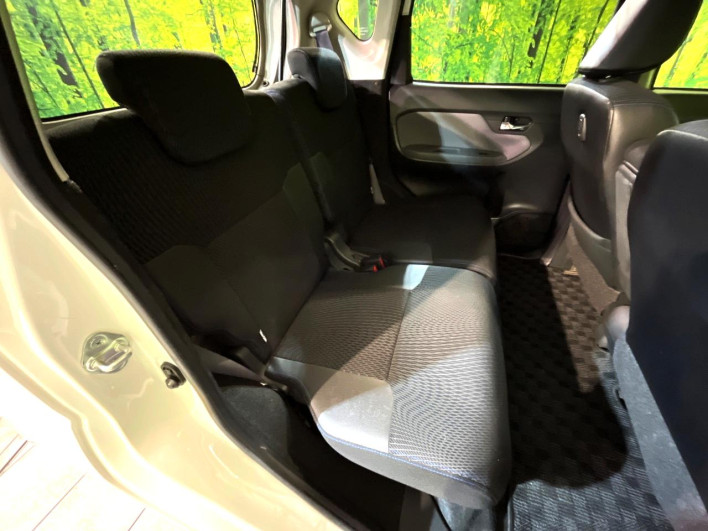 2015 Daihatsu Move DBA-LA150S (UW-69ef58622f07f)[28]