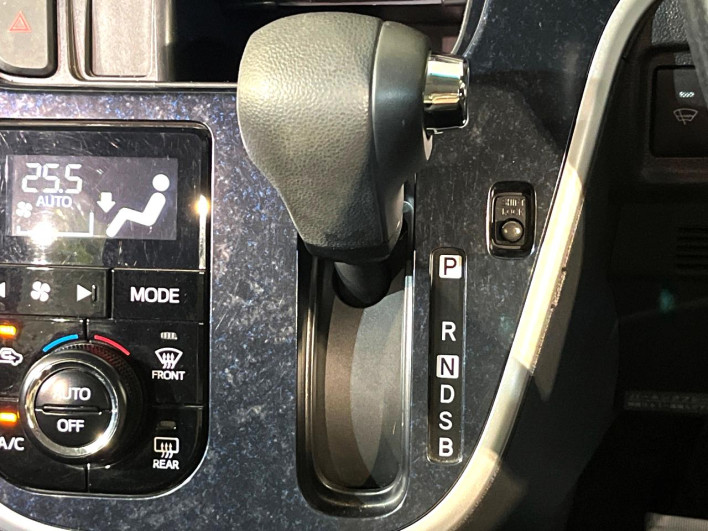 2015 Daihatsu Move DBA-LA150S (UW-69ef58622f07f)[15]