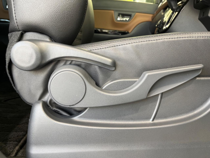 2018 Daihatsu Cast DBA-LA250S (UW-69ef58643965e)[27]