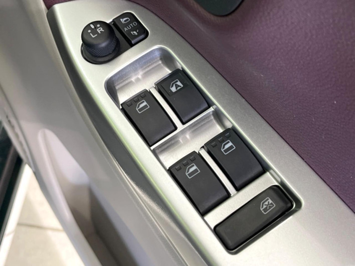 2023 Daihatsu Cast 5BA-LA250S (UW-69ef586469b32)[28]