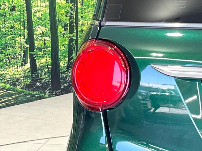 2023 Daihatsu Cast 5BA-LA250S (UW-69ef586469b32)[17]