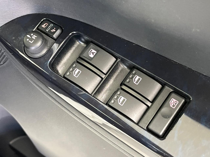 2016 Daihatsu Tanto DBA-LA600S (UW-69ef586c6eaed)[17]