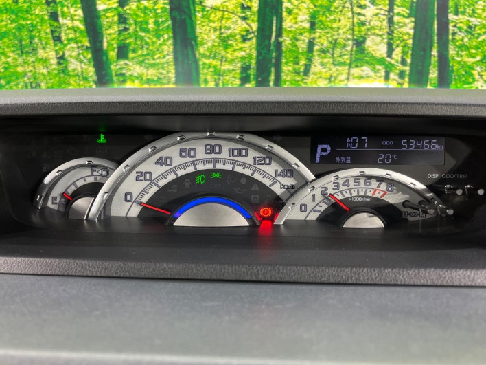 2015 Daihatsu Wake DBA-LA700S (UW-69ef58728d958)[15]