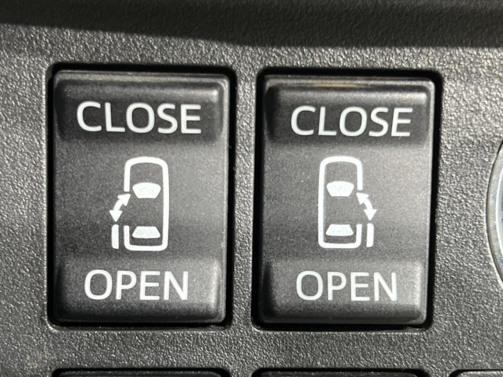 2015 Daihatsu Wake DBA-LA700S (UW-69ef58728d958)[9]