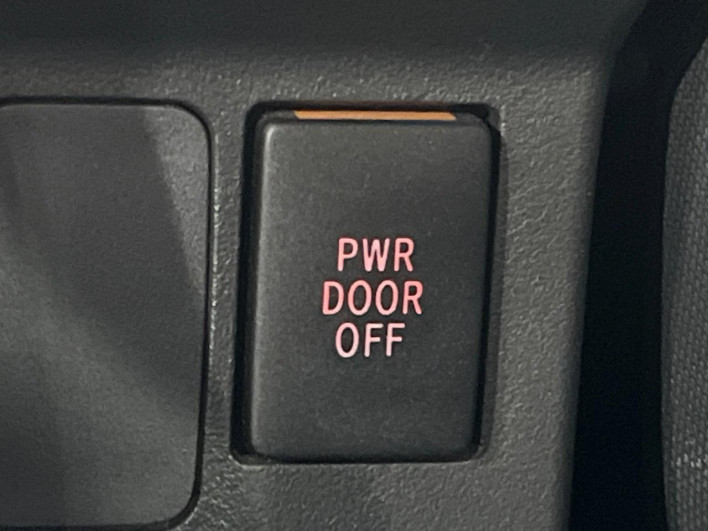 2015 Daihatsu Wake DBA-LA700S (UW-69ef58728d958)[19]