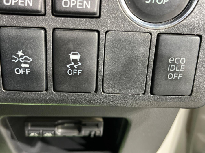 2015 Daihatsu Wake DBA-LA700S (UW-69ef58728d958)[10]