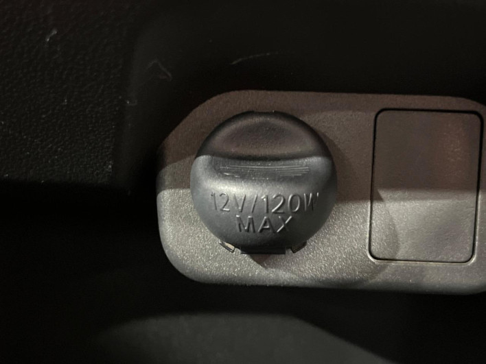 2015 Daihatsu Wake DBA-LA700S (UW-69ef58728d958)[28]