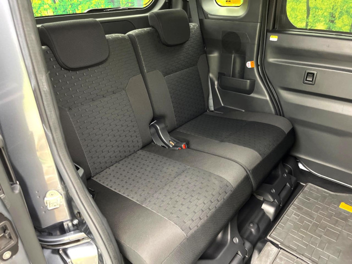 2018 Daihatsu Wake DBA-LA700S (UW-69ef58732707d)[12]