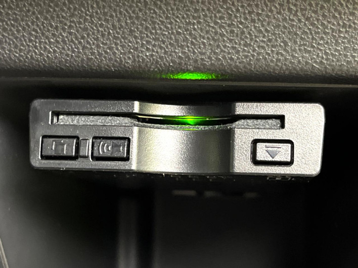 2018 Daihatsu Wake DBA-LA700S (UW-69ef58732707d)[27]