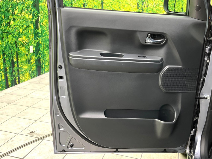 2018 Daihatsu Wake DBA-LA700S (UW-69ef58732707d)[22]