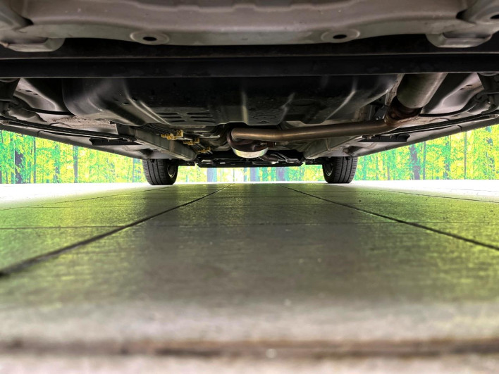 2018 Daihatsu Wake DBA-LA700S (UW-69ef58732707d)[18]